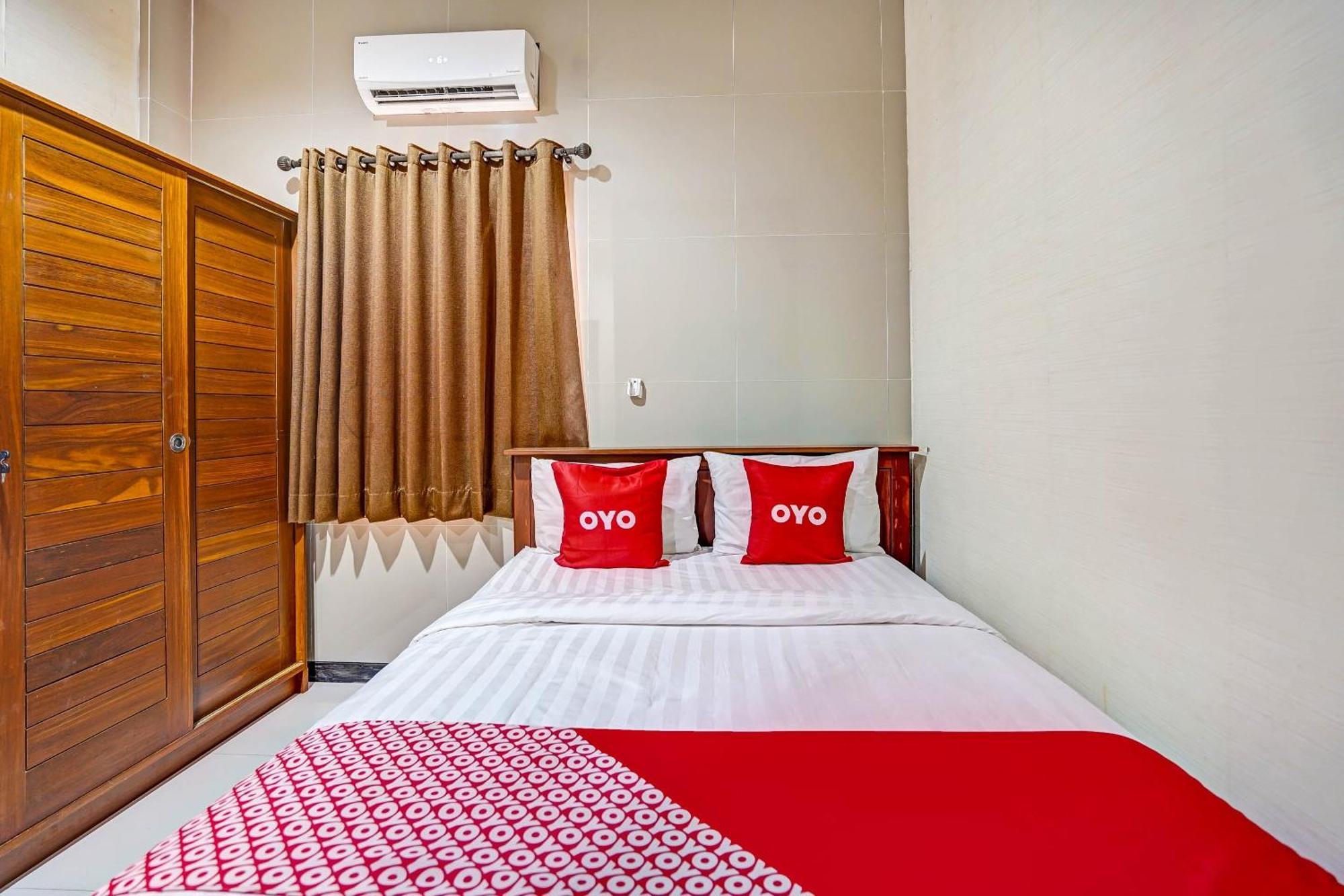 Oyo 90889 Dkb Residence Сурабая Екстериор снимка